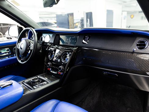 Certified 2023 Rolls-Royce Cullinan Black Badge image 31