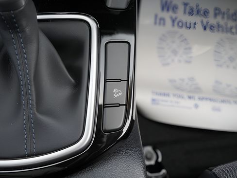 Used 2023 Kia Seltos S FWD image 30