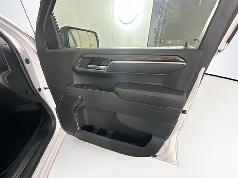 Used 2024 GMC Sierra 1500 Elevation image 31