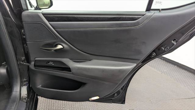 Used 2022 Lexus ES 250 w/ Premium Package AWD/4WD image 19