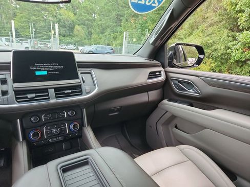 Certified 2022 Chevrolet Tahoe Z71 w/ Off-Road Capability Package image 12