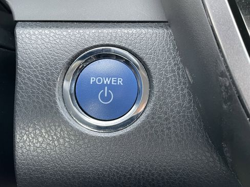 Used 2022 Toyota Camry LE image 21