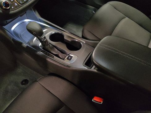 Used 2025 Chevrolet Malibu LT image 26