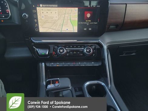 Used 2024 GMC Sierra 1500 Denali Ultimate image 10