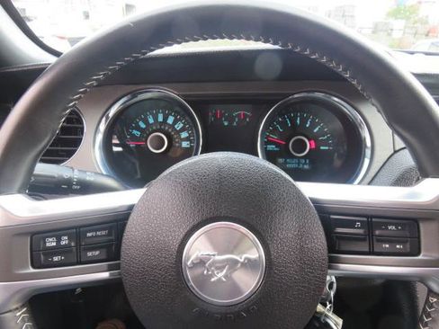 Used 2014 Ford Mustang Coupe image 11