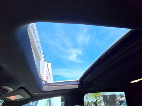 Used 2023 GMC Canyon Denali image 34