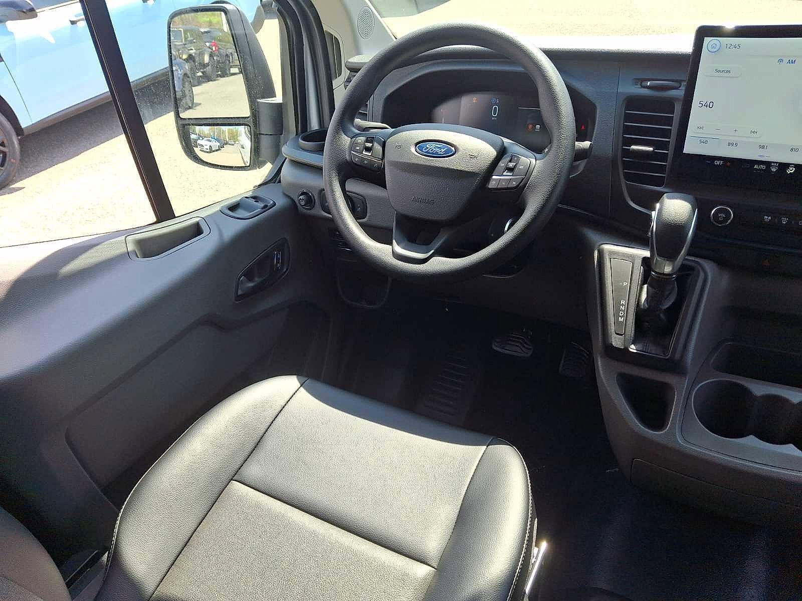 New 2026 Ford Transit 150 Low Roof w/ Load Area Protection Package RWD image 7