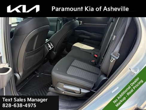 New 2026 Kia Sorento LX FWD image 19