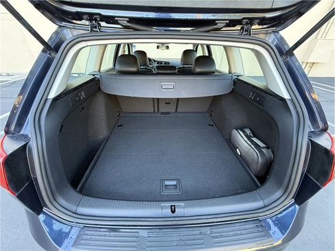 Used 2017 Volkswagen Golf Alltrack S image 43