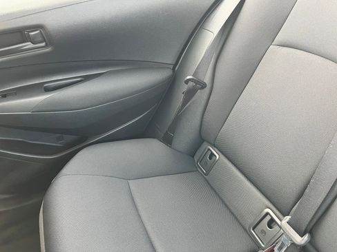 Used 2025 Toyota Corolla LE image 37