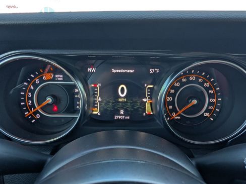 Used 2023 Jeep Wrangler Altitude image 21