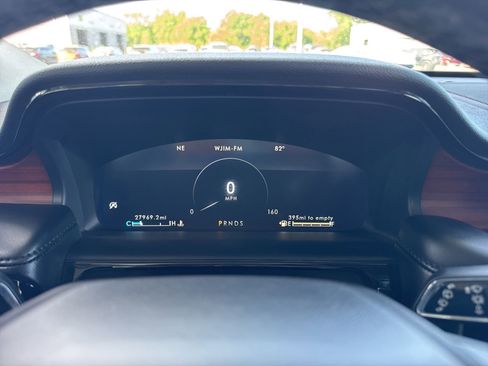 Used 2023 Lincoln Nautilus Reserve AWD/4WD image 26