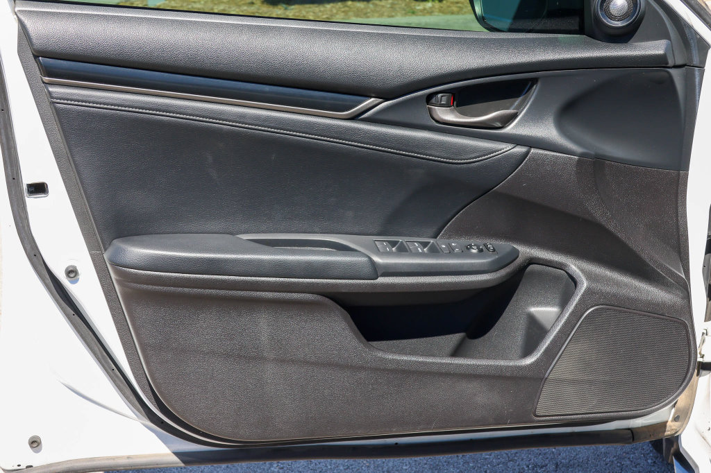 Used 2021 Honda Civic Sport Touring image 9