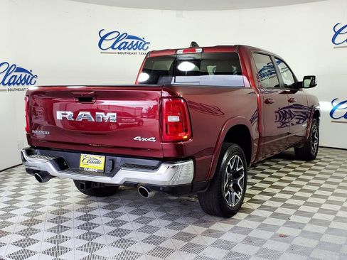 Used 2025 RAM 1500 Laramie AWD/4WD image 7