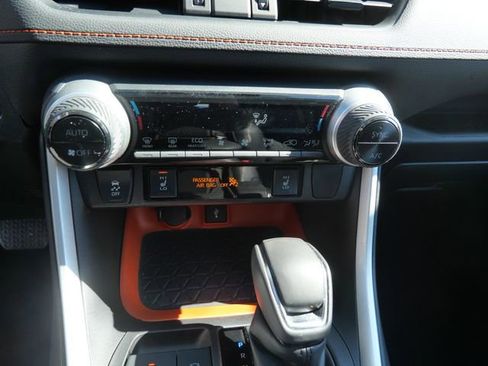 Used 2022 Toyota RAV4 Adventure w/ Convenience Package image 22