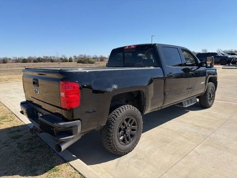 Used 2018 Chevrolet Silverado 2500 LTZ w/ Duramax Plus Package image 6