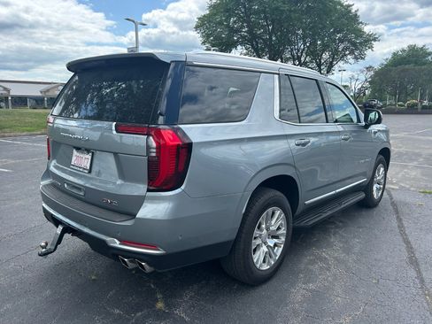 Used 2025 GMC Yukon Denali AWD/4WD image 5