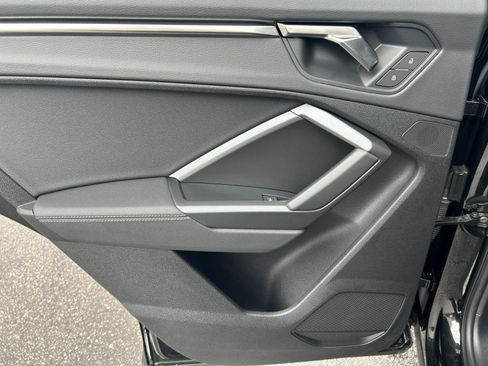 Certified 2025 Audi Q3 2.0T Premium w/ Convenience Package image 24