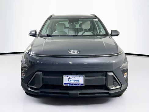 Used 2024 Hyundai Kona SEL w/ Convenience Package AWD/4WD image 2