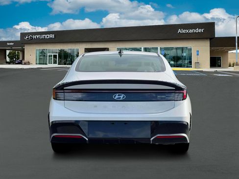 New 2026 Hyundai Sonata SEL FWD image 6