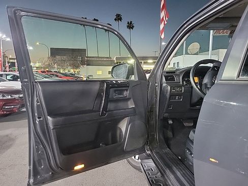 Used 2024 Toyota 4Runner TRD Off-Road image 13