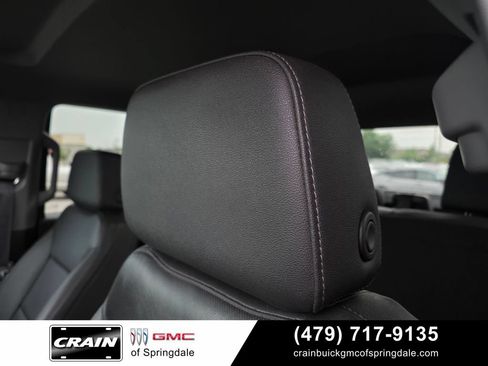 Used 2025 Chevrolet Silverado 1500 LTZ AWD/4WD image 21