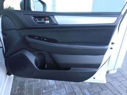 Used 2019 Subaru Legacy 2.5i Premium image 8