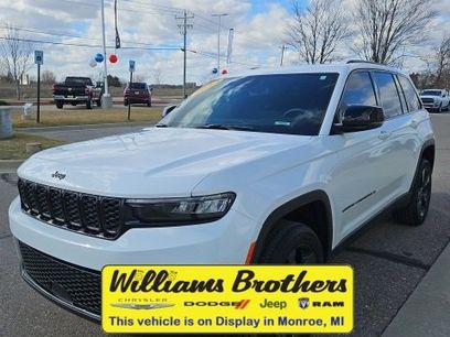 Certified 2024 Jeep Grand Cherokee Altitude