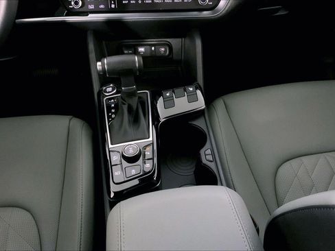 New 2025 Kia Sportage X-Line AWD/4WD image 8