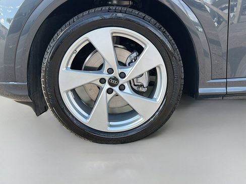 Certified 2025 Audi Q5 Prestige image 41