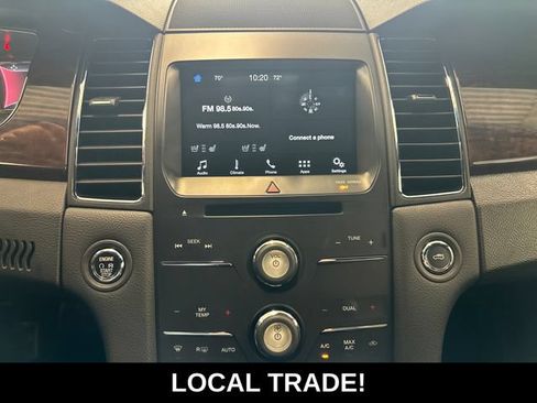 Used 2016 Ford Taurus Limited FWD image 3