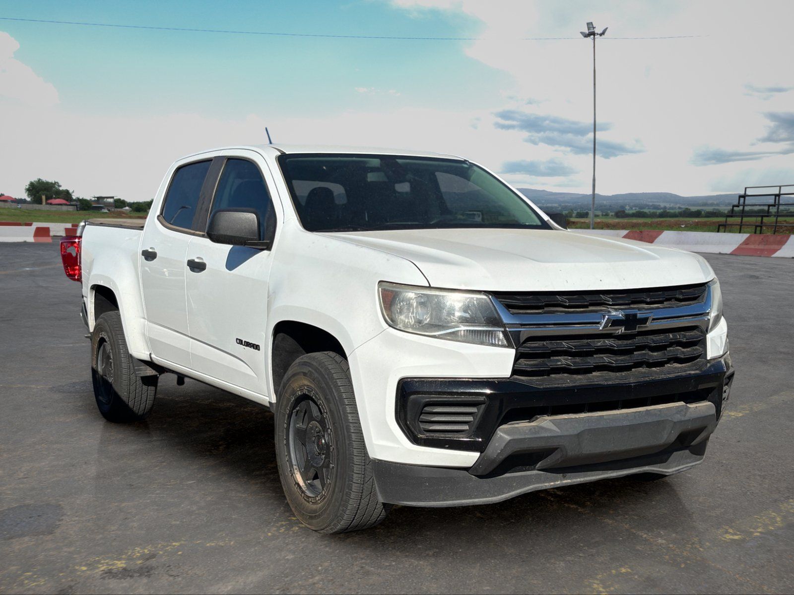 Used 2021 Chevrolet Colorado W/T w/ WT Convenience Package RWD image 2