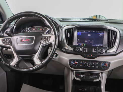 Used 2023 GMC Terrain SLT image 17