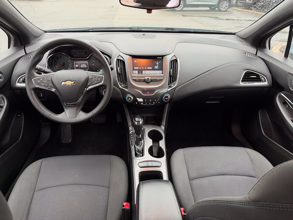 Used 2017 Chevrolet Cruze LT w/ Convenience Package FWD image 35