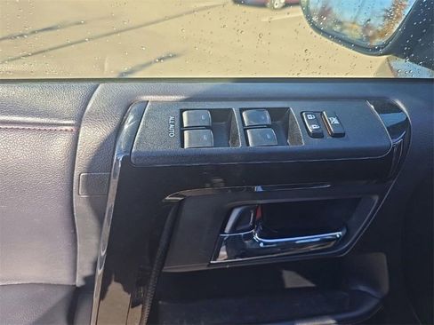 Used 2019 Toyota 4Runner TRD Off-Road Premium image 12