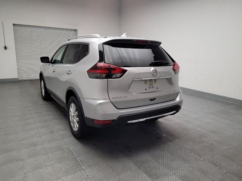 Used 2020 Nissan Rogue SV AWD/4WD image 6