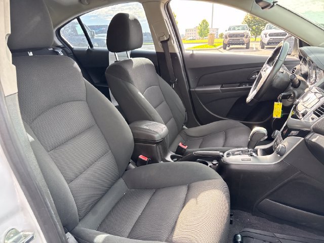 Used 2012 Chevrolet Cruze LT w/ All-Star Edition FWD image 13
