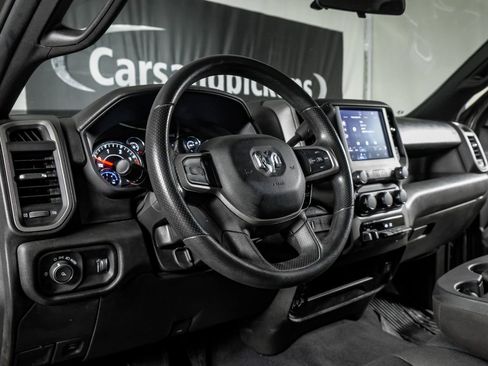 Used 2024 RAM 3500 Tradesman w/ Chrome Appearance Group image 16