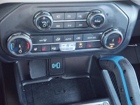 Used 2022 Ford Bronco Wildtrak AWD/4WD image 24