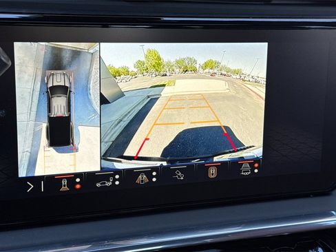 Used 2024 GMC Sierra 3500 Denali Ultimate image 21