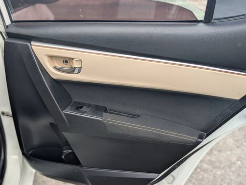 Used 2014 Toyota Corolla LE FWD image 20