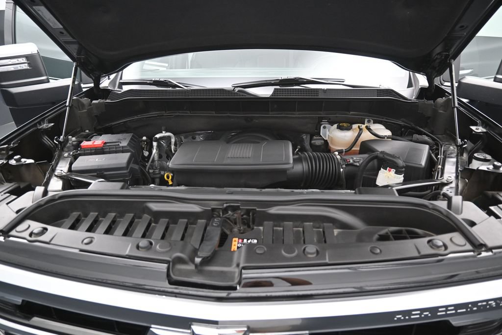 Used 2024 Chevrolet Silverado 1500 High Country w/ High Country Premium Package AWD/4WD image 37