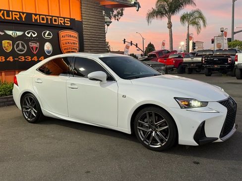 Used 2020 Lexus IS 350 F Sport w/ F Sport Package image 17