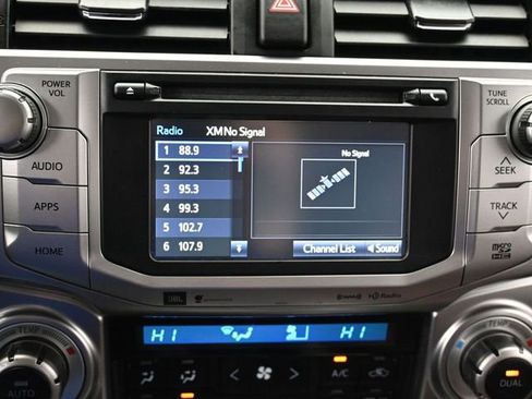 Used 2016 Toyota 4Runner SR5 image 18