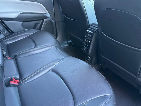 Used 2025 Jeep Compass Limited AWD/4WD image 31