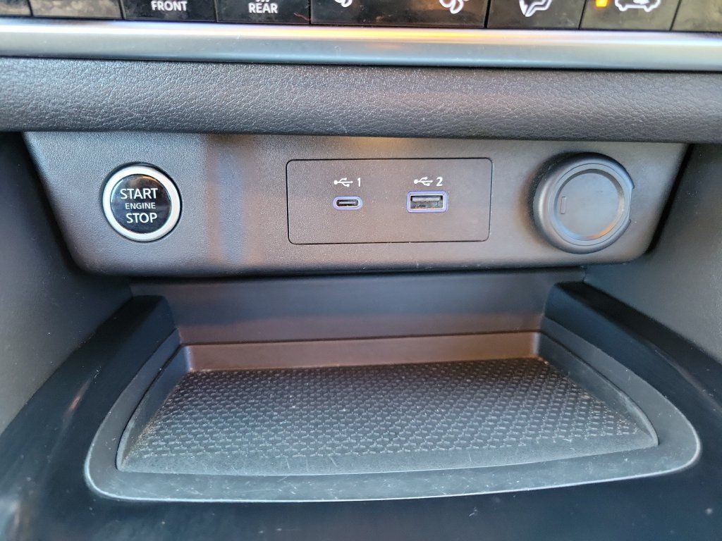 Used 2021 Nissan Rogue SV FWD image 35