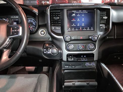 Used 2019 RAM 1500 Big Horn image 18