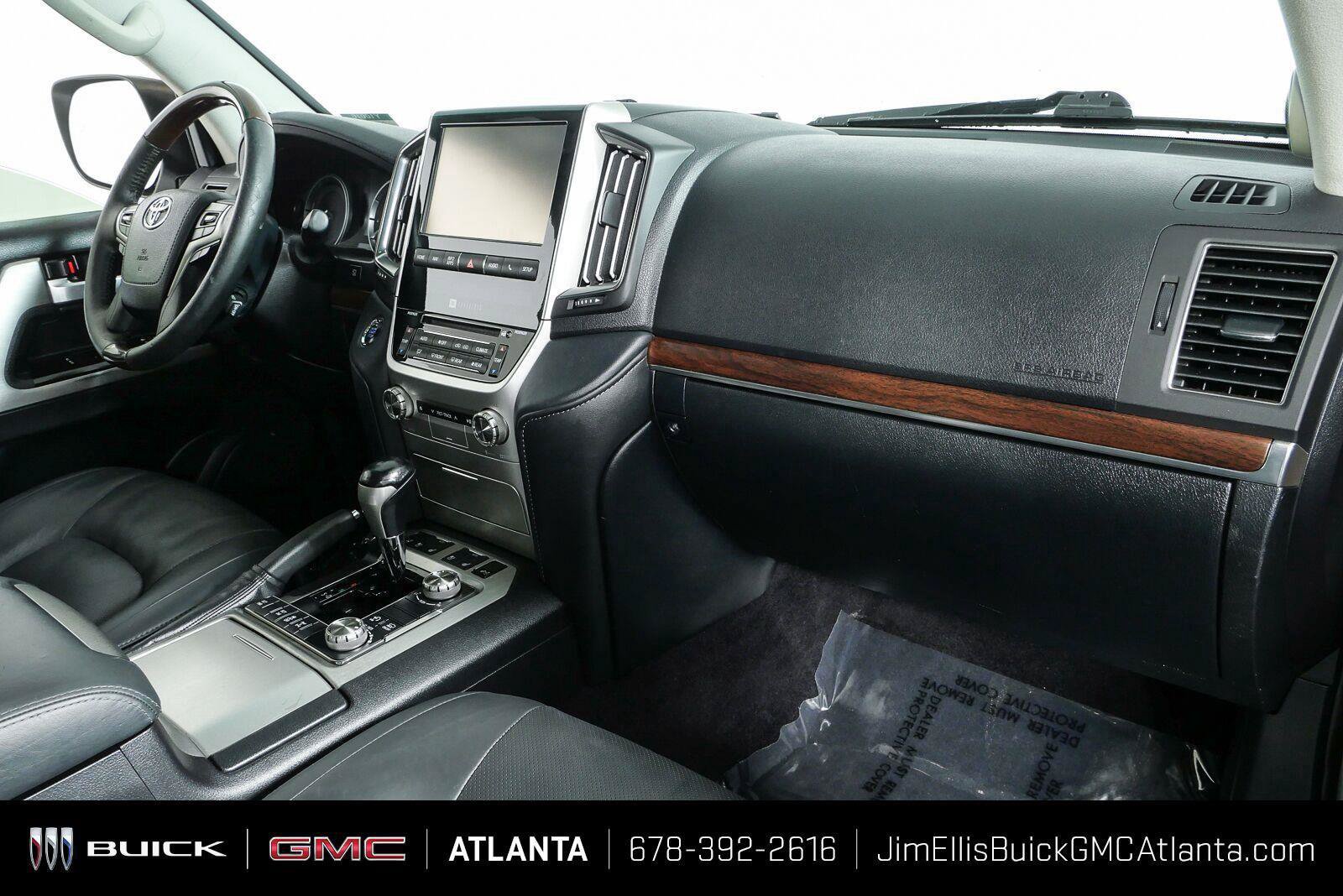 Used 2017 Toyota Land Cruiser AWD/4WD image 26