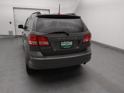 Used 2020 Dodge Journey SE w/ Blacktop Package FWD image 6