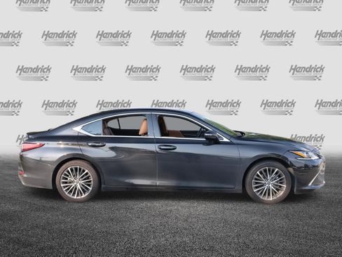 Used 2025 Lexus ES 350 w/ Premium Package FWD image 10